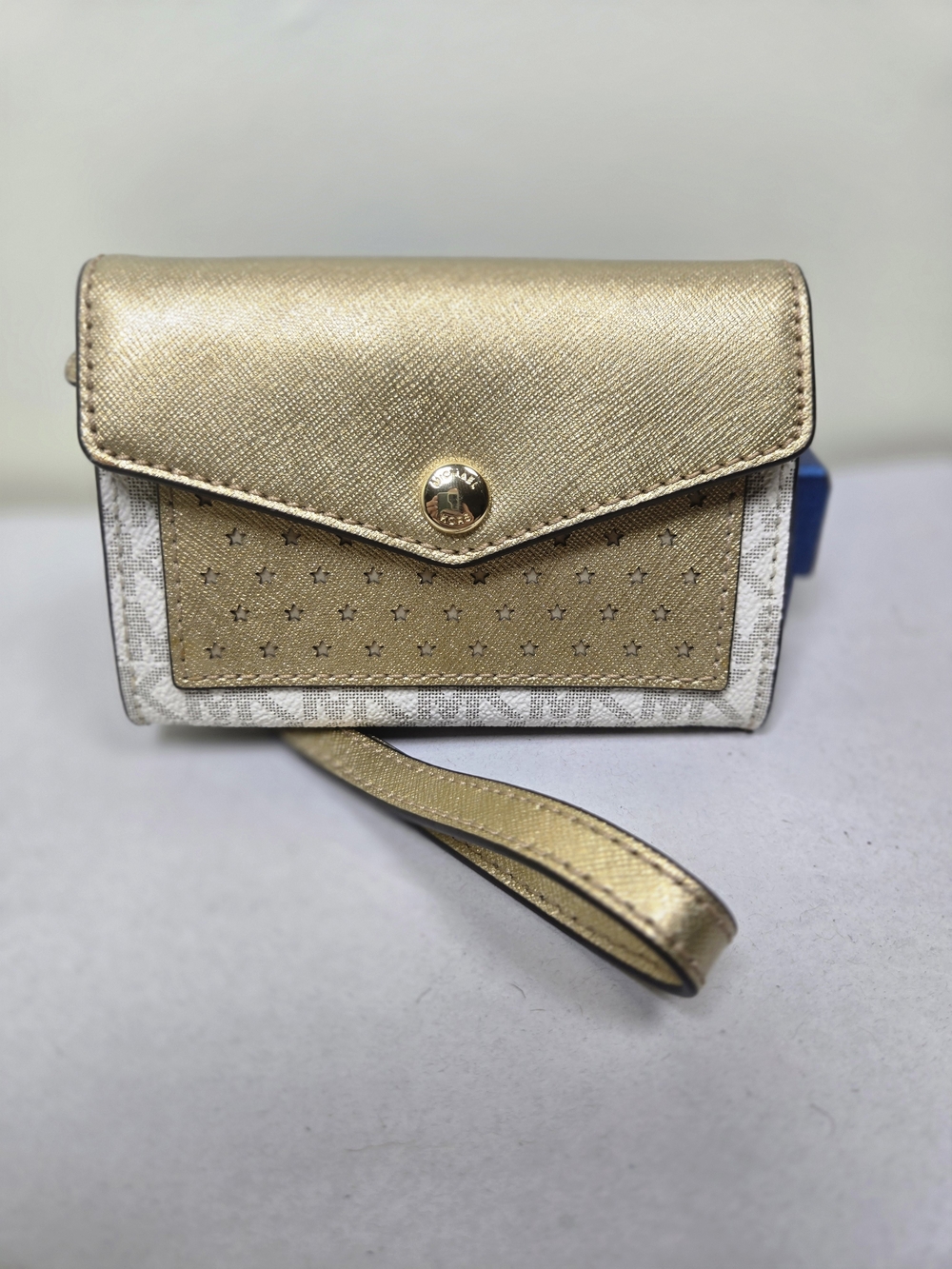 Michael Kors NWOT Gold and White Wristlet Wallet with Detachable Strap